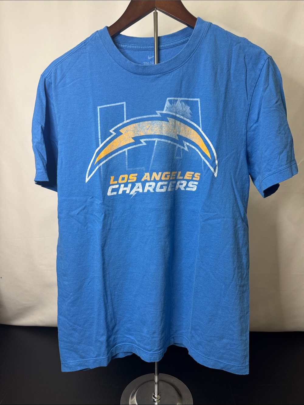 Nike LA Chargers Blue Graphic Team T-Shirt adult medium size